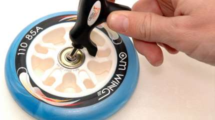 How to extract bearings from wheels?
