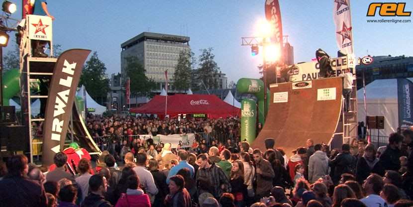 Half-pipe show at Rennes sur Roulettes 2012 (France)